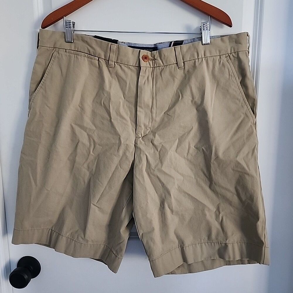Tommy Hilfiger Classic Fit Cotton Chino Shorts Mens Size 40 Tan Pockets 10" NWT